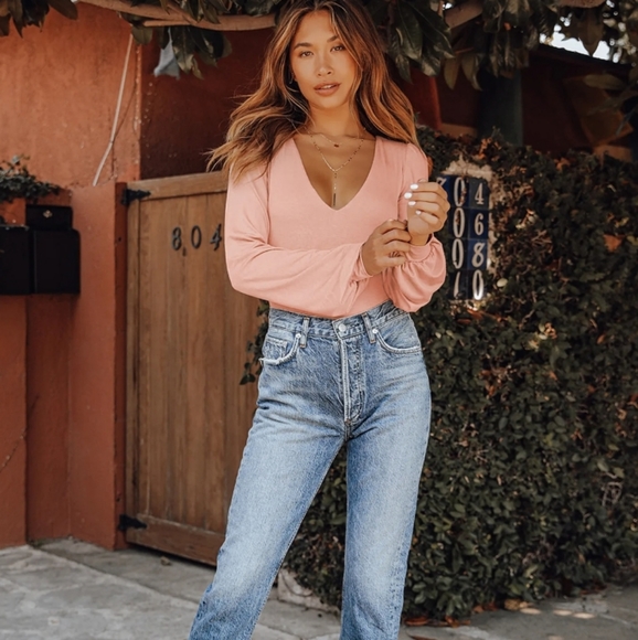 Lulus Tops - NWT Lulus Kaylene Blush V-Neck Balloon Sleeve Bodysuit
